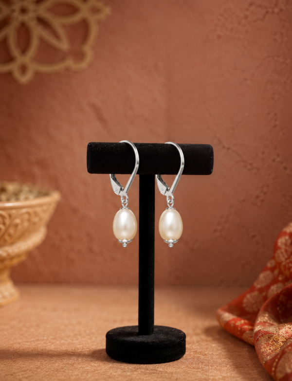 Silver Earring with Fresh Water Pearls Drop