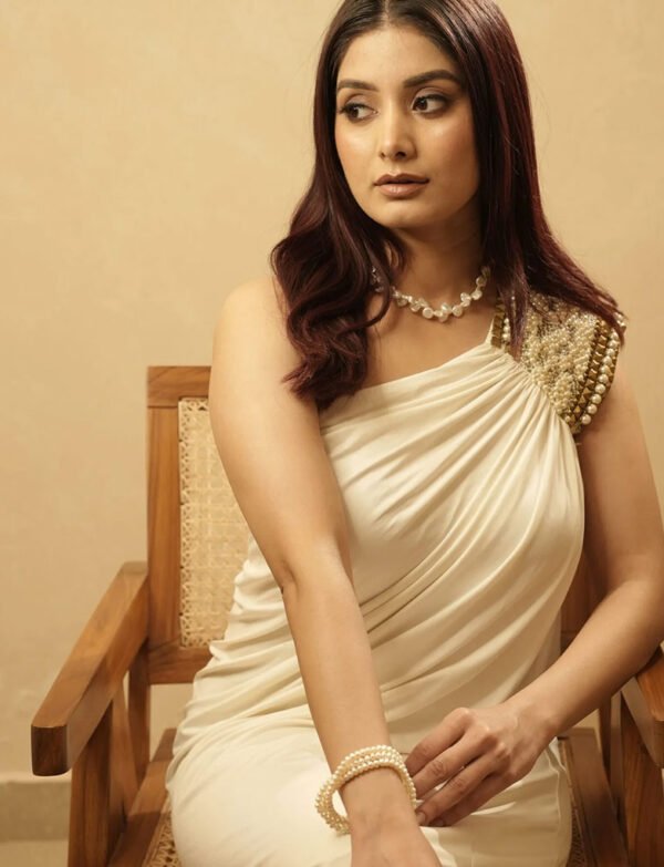 Bespoke Cream Baroque Necklace Set with Earrings