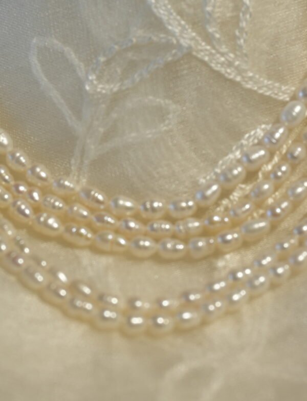 pearl necklace